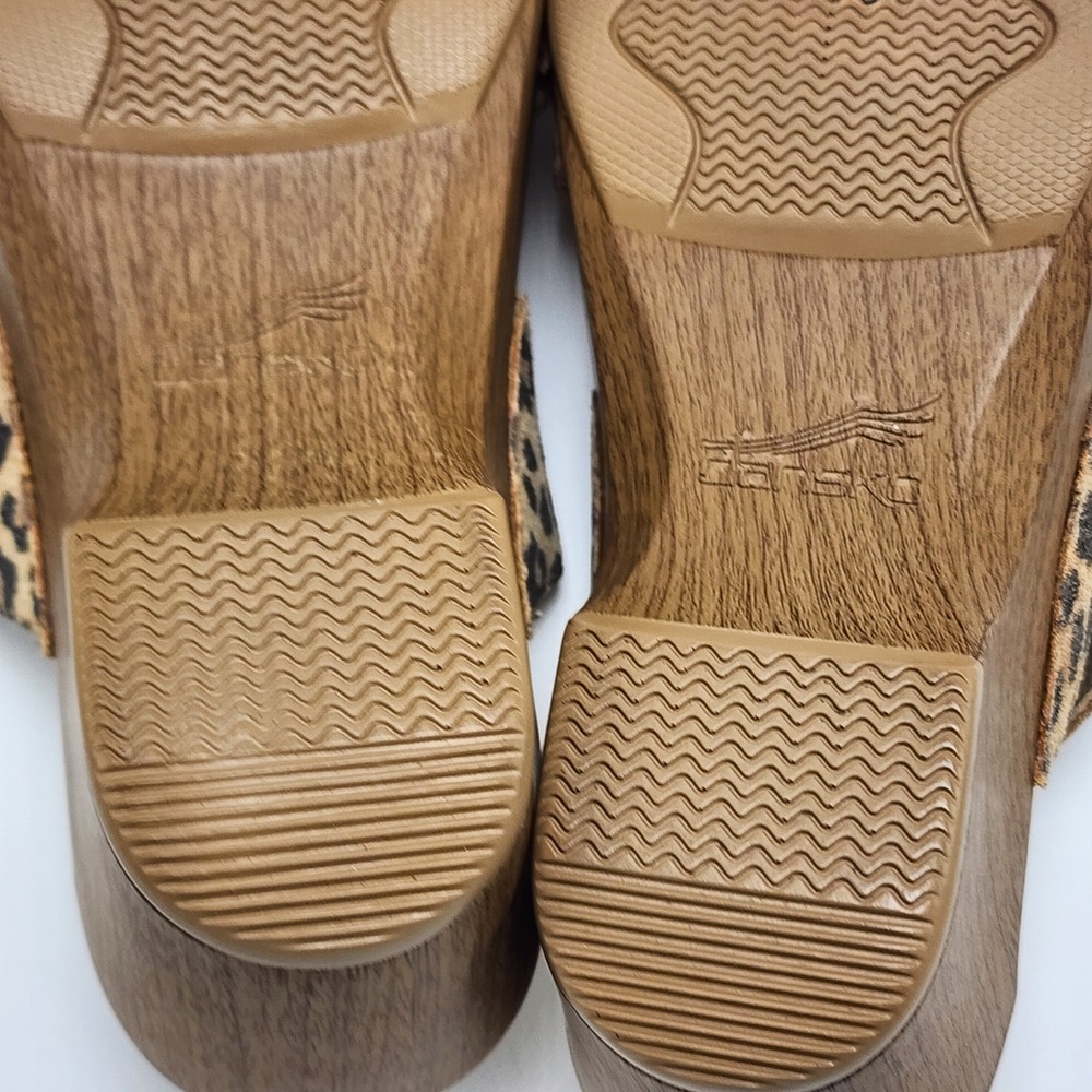 Dansko Leopard Print Leather Slide Sandals Womens 37 Wedge Buckle Size 6.5 - Picture 12 of 13